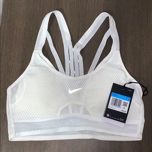 NWT Nike Indy UltraBreathe Sports Bra